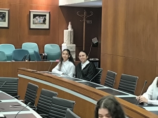 Διάλογος Εφήβων