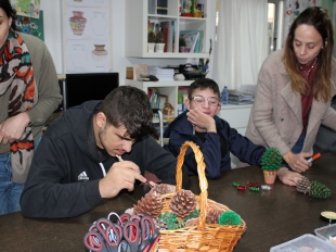 Φεστιβάλ παιδιού: Επίσκεψη παιδιών από το Λύκειο Ιδαλίου και από το Περιφερειακό Γυμνάσιο Αγίας Βαρβάρας